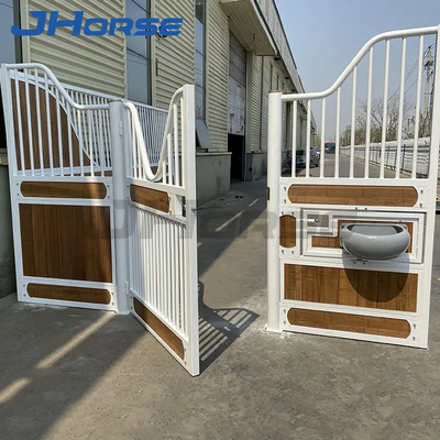 Thiết kế ổn định 3d Chuồng ngựa Châu Âu với cửa sổ khay chứa cỏ khô