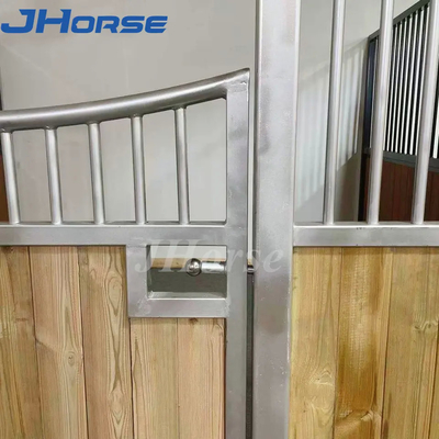 Kích thước và màu sắc khác nhau Mặt trước chuồng ngựa Cao su tái chế 100%