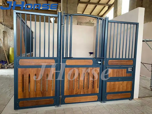 Công văn nhanh Tòa nhà Châu Âu Cưỡi ngựa Chuồng ngựa thép Chống ăn mòn