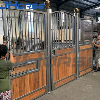 Hộp chuồng ngựa sang trọng có cửa trượt OEM Portable