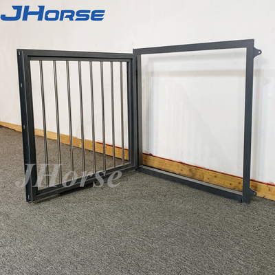 Thép Prefab Tre Infill Chuồng ngựa Chuồng ngựa Cửa chuồng Bản lề Cửa sổ tùy chỉnh