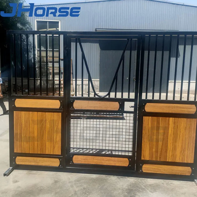 Hộp ổn định ngựa gỗ 12 feet 14 feet