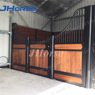 Bảng điều khiển chuồng ngựa ổn định trong mạ kẽm nhúng nóng bằng gỗ đen