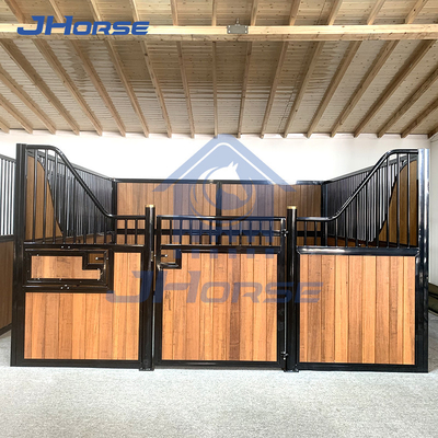 Mặt trước ngựa đệm nhựa với bánh lấp đầy loại gỗ và xử lý bề mặt tre