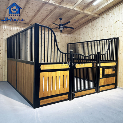 8ft X 8ft bột phủ lót ngựa Stall phanh phía trước với bảng PVC