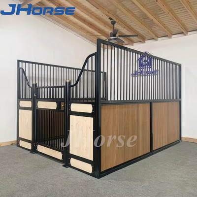 Modern Show Equine Stall Cây chuồng ngựa cho trang trại Với máy cho ăn và gỗ thông Box ngựa
