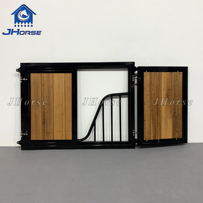 Cửa và cửa sổ cho chuồng ngựa bền