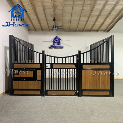 Các bảng điều khiển xe ngựa có chiều rộng 8ft và chiều cao tùy chỉnh