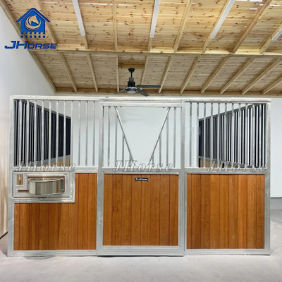 Nhà ngựa kiểu châu Âu với cửa ống tròn tùy chỉnh