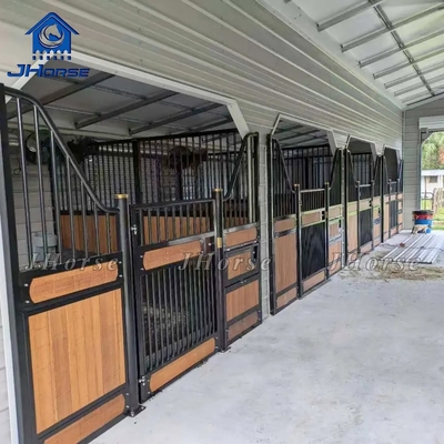Chuồng ngựa di động bằng gỗ tre lắp ghép sẵn có khung thép